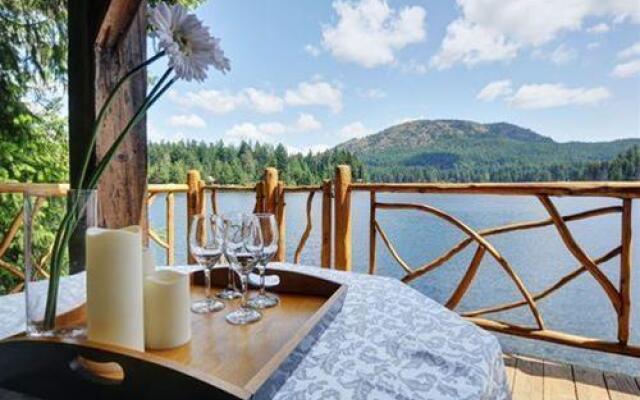 Dragonfly Dock Bed and Breakfast