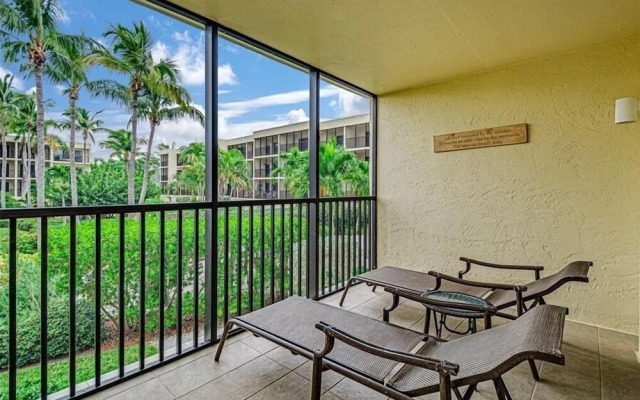 Sea Oats 123 2 Bedroom Condo by RedAwning