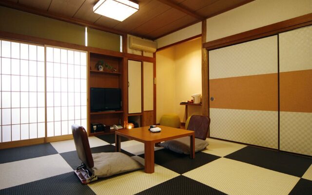 Ryokan Ginrinso Kotobuki