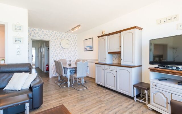 Apartment With sun Facing Terrace