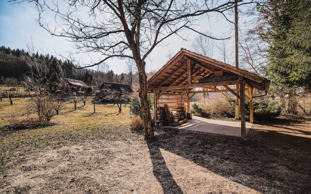 Wooden Cabin Žurej With Hot Tub
