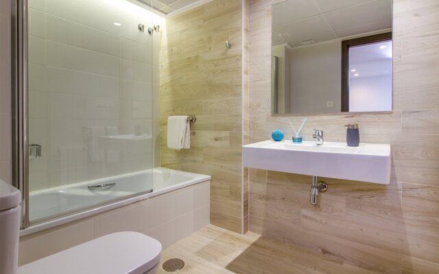 Apartamentos La Era Park