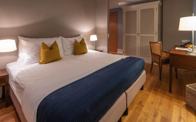Blue City Hotel
