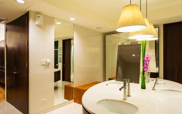Emporium Suites by Chatrium