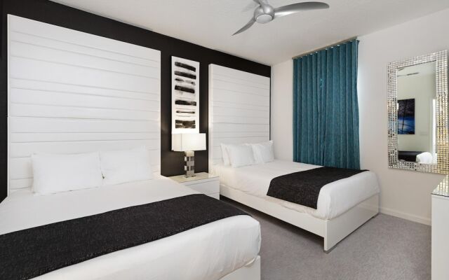 St012v: 10 Bed, Dinosaurs, Minions