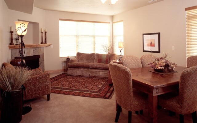 Fox Point at Redstone