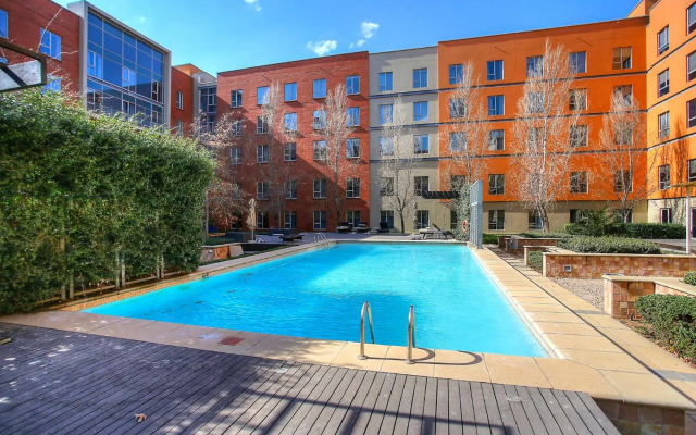 Melrose Arch Luxury Apartment