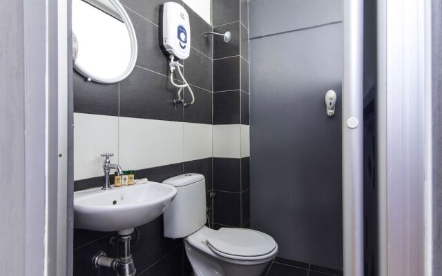 OYO 251 Intime Hotel