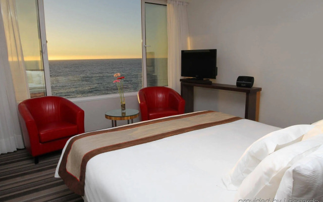 Radisson Blu Acqua Hotel & Spa Concon