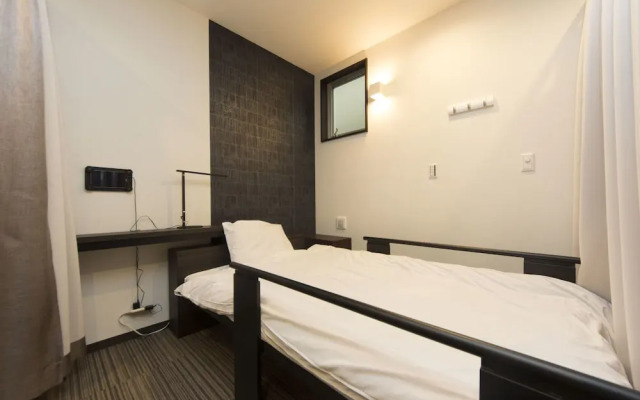 Ryoma Nishiooi I - Hostel