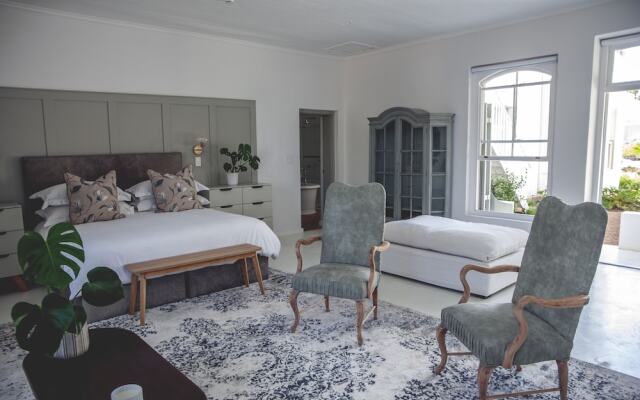 The Grand Hotel Robertson
