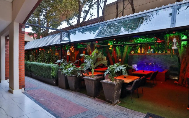 Rockwell 613 by CTHA, Cape Town