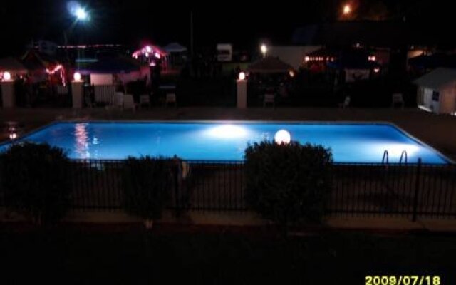 Budgetel Inns & Suites