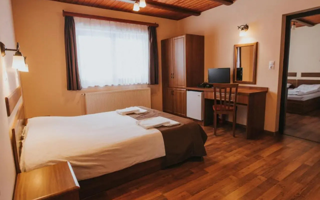 Complex turistic Han Pescaresc