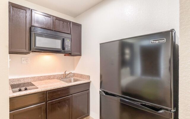 Studio 6 San Antonio, TX - Fort Sam Houston Area