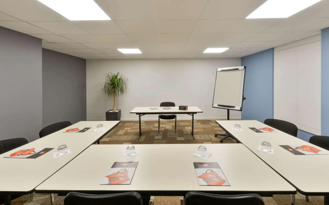 ibis Roanne