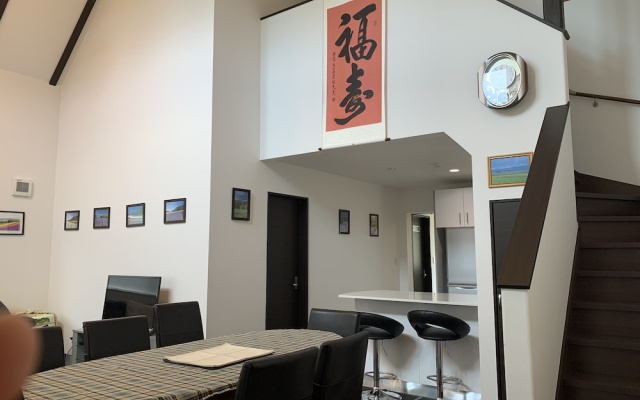 Momiji Jadey – Business – Furano