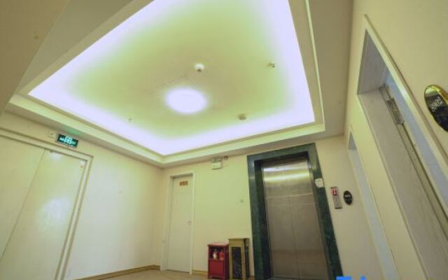 zhejiang Business Hotel