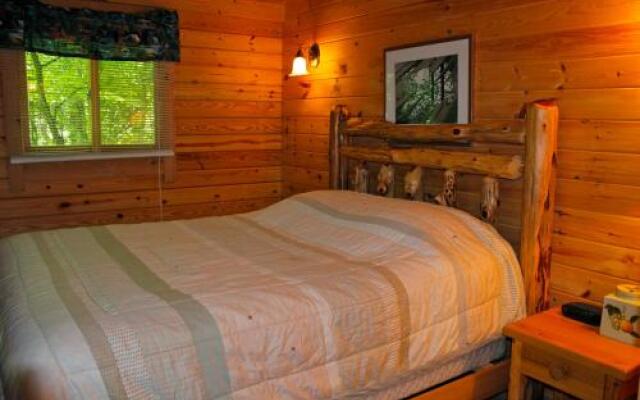 Appalachian Camping Resort Log Home 7