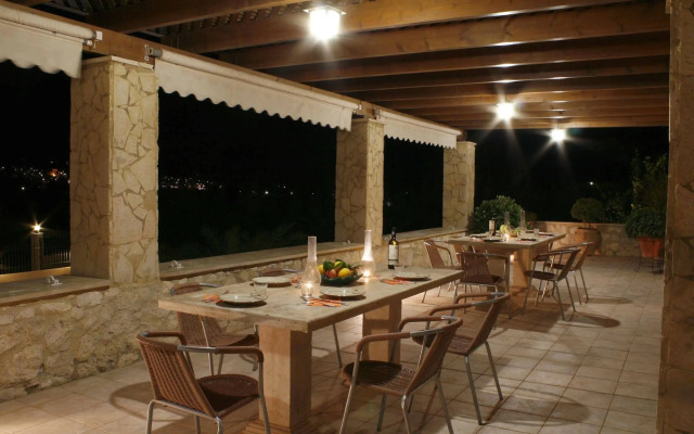 Elaia Villas
