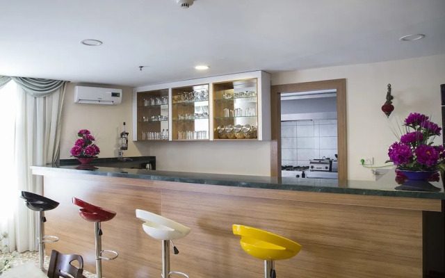 Seyhan Sarus Otel