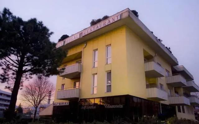 Regal Residence