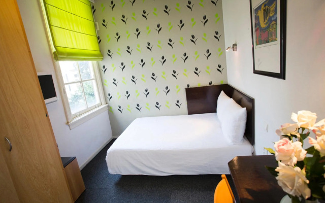 Quentin Hotel Golden Bear