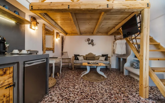 Asera Suites Near Kamari Beach