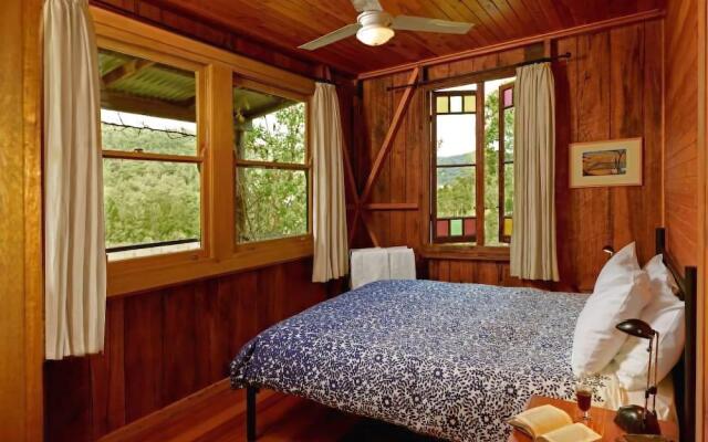 Cedar Creek Cottages