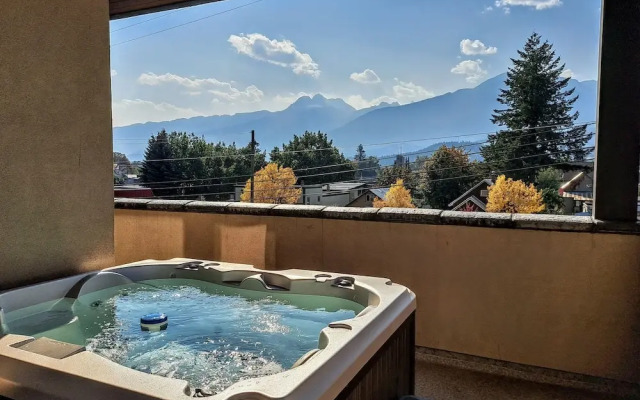 Alpenglow Penthouse by Revelstoke Vacations