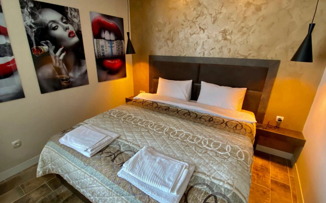 Luxury Apartments Ivon