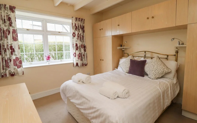 Sunshine Cottage
