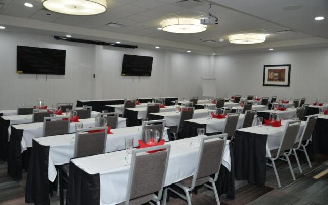 Holiday Inn Beaumont East - Medical Ctr Area by IHG