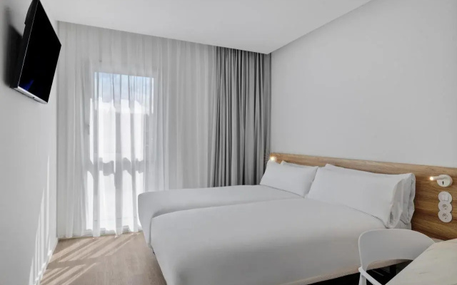 B&B HOTEL Sevilla Bormujos