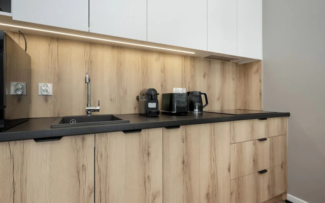 Air Conditioned Apartment by Renters