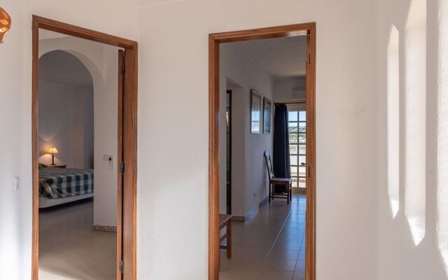 Modern Villa in Albufeira With Private Swimming Pool