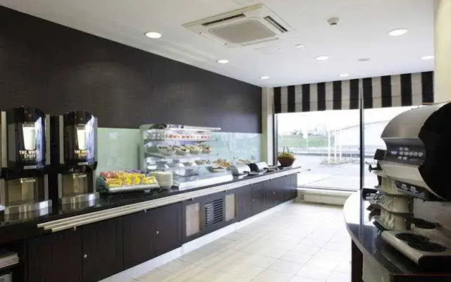 Premier Inn Ayr A77 / Racecourse Hotel