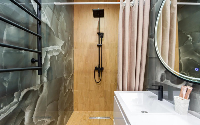 SutkiRu on Pastukhova street 26