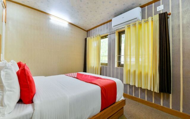OYO 16838 Big B Houseboat 10 BHK