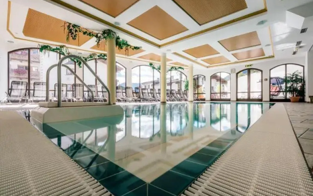 Hotel Alpenruh-Micheluzzi