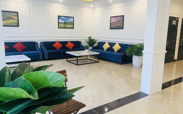 Paragon House & Residence
