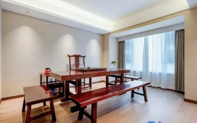 Yeste International Hotel (Nanning Qingxiushan Dongmen Baoli Lingxiu Qiancheng)