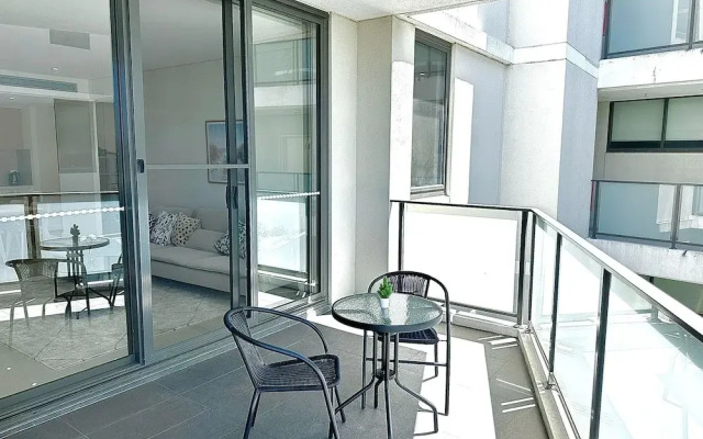 Cosy 2-Bedroom Apartment Homebush NSW