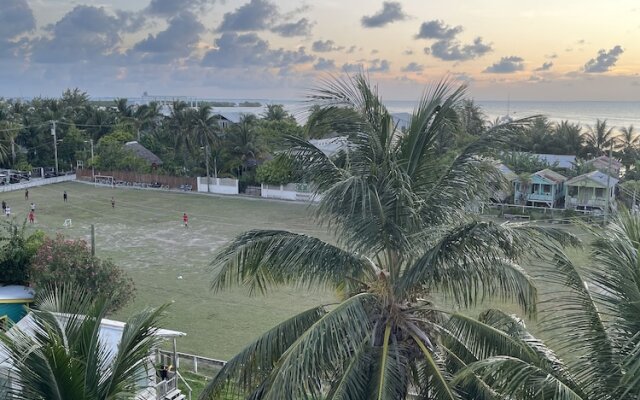 Caye Caulker Beach Hotel