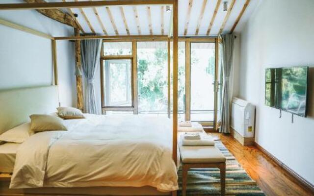 July Bamboo Hostel