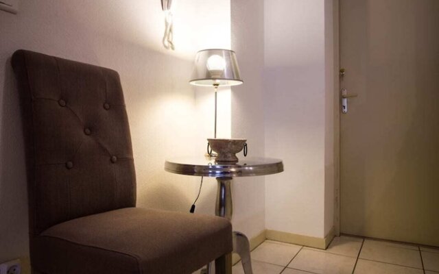 Spacious T3 of 150m2 - Place des Quinconces