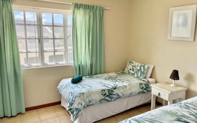 65 Settler Sands Beachfront Accommodation