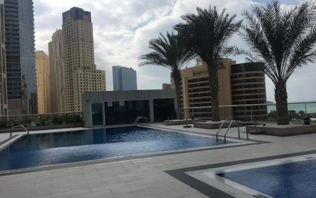 B027 - Spacious 1BR in Botanica Tower