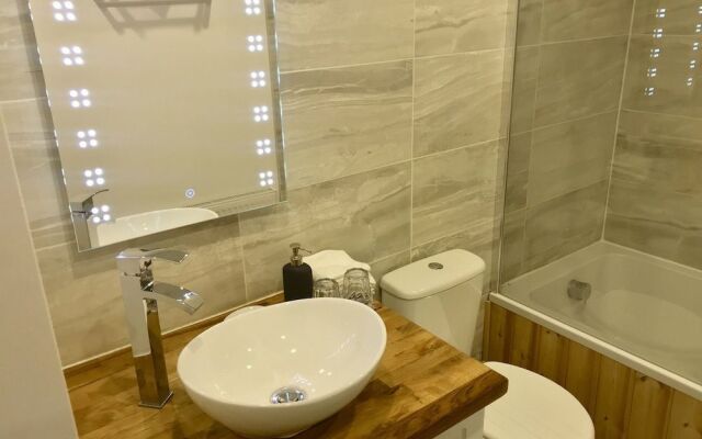 The Waterfront Lodges