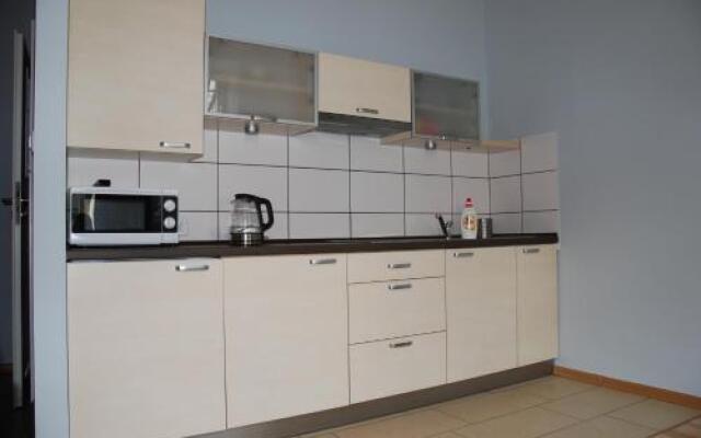 999 Aparthostel